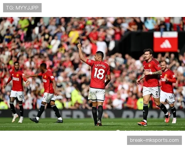 拉什福德闪耀赛场，助力曼联进攻屡破对手防线