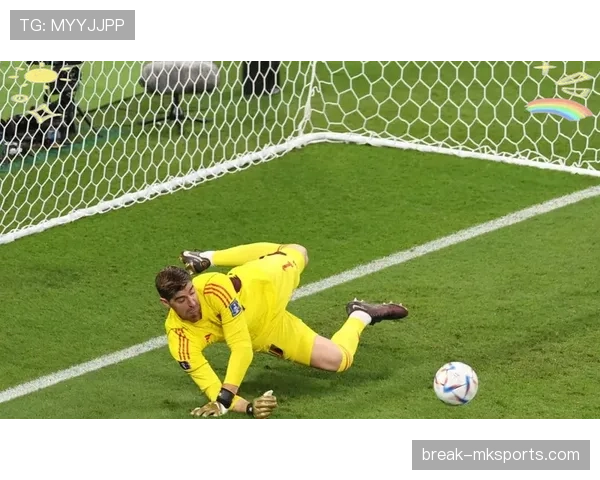 库尔图瓦加盟皇马：从迷茫到辉煌，重塑西班牙门将历史的转折点