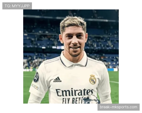 巴尔韦德：全能中场的崛起引领现代足球战术新变革