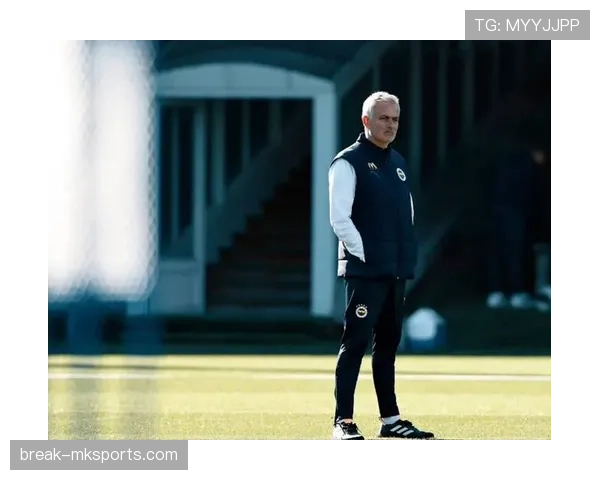 穆里尼奥战术奏效,球队状态回暖重燃争胜希望 穆里尼奥战术奏效,球队状态回暖重燃争胜希望