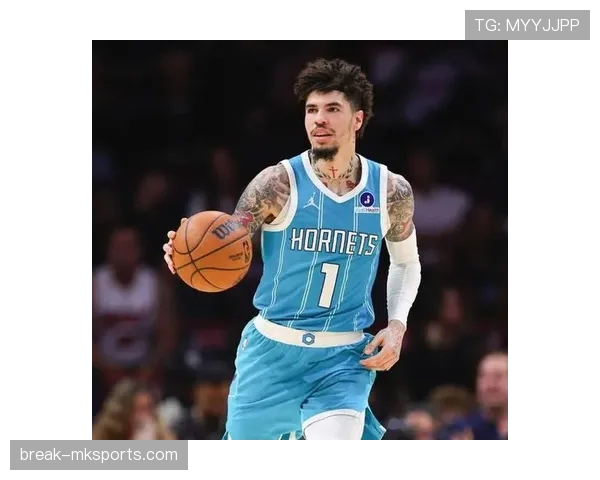 拉梅洛·鲍尔无球跑动串联全队，改变黄蜂进攻结构